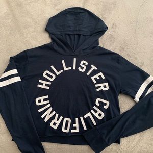 Cropped Hollister long-sleeve